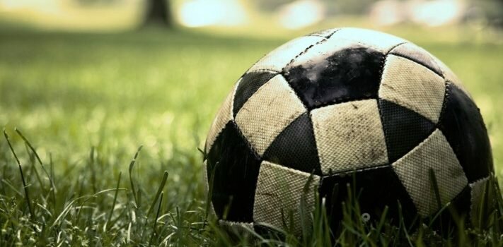 dirty-soccer-ball-1366-768-6773-711x400